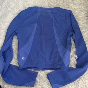 Lulu cropped long sleeve